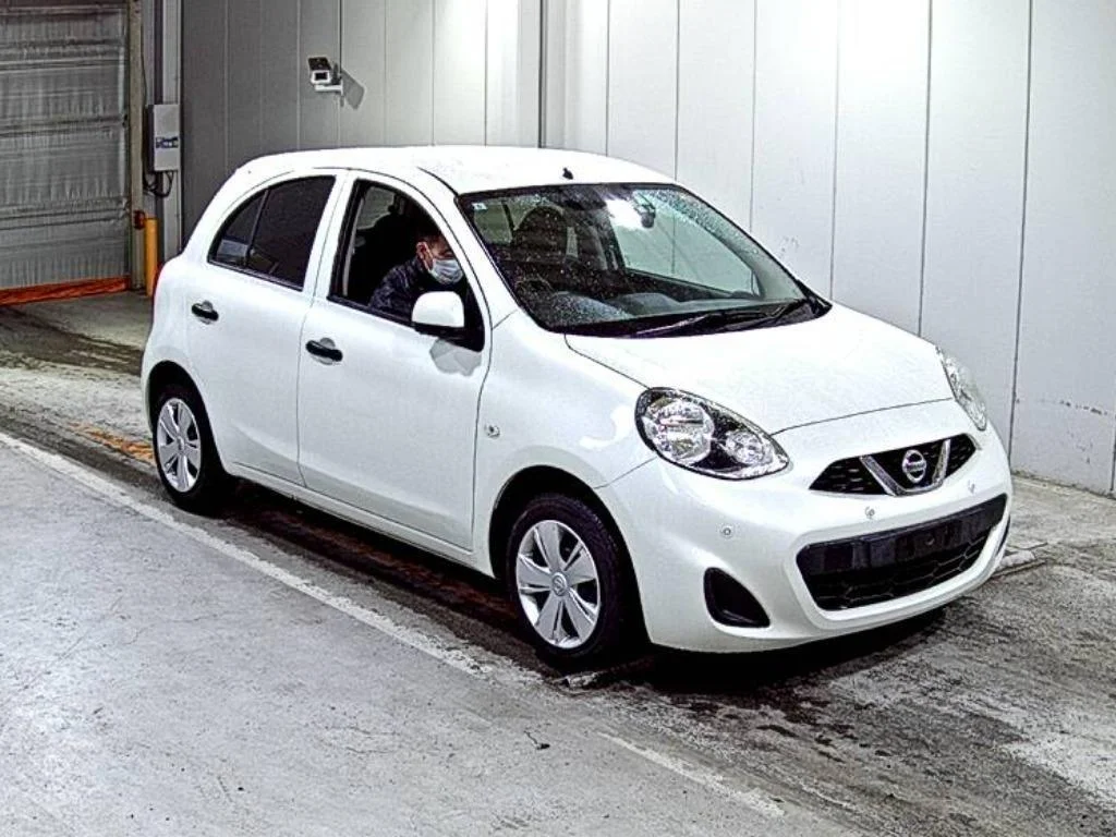 Nissan March K13 2022