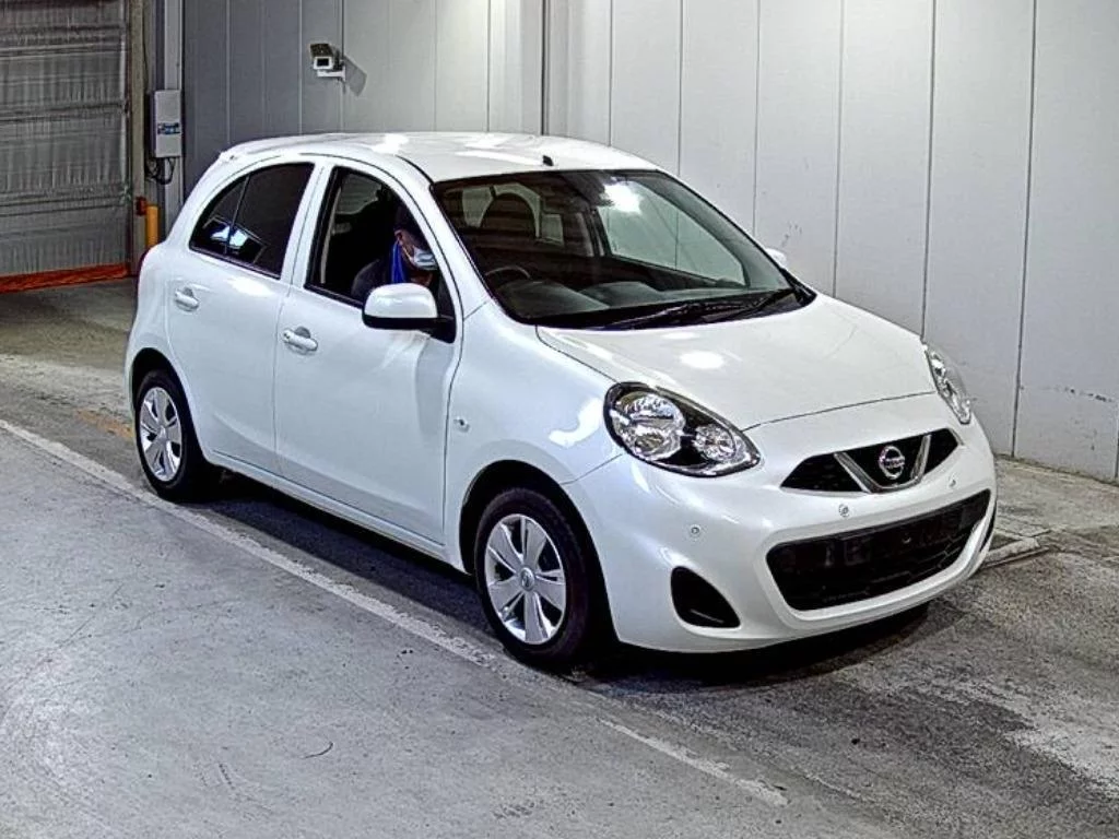 Nissan March K13 2022