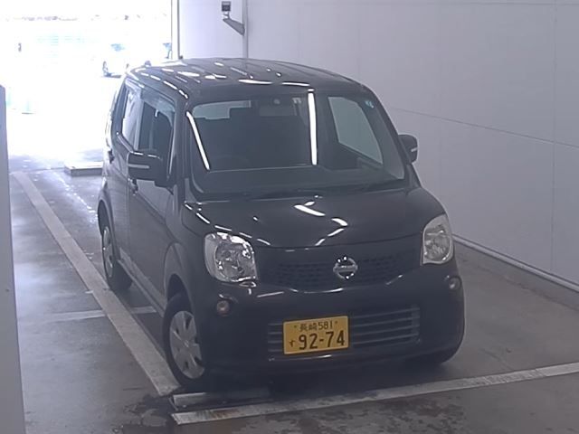 3561 Nissan Moco MG33S 2011 г. (NAA Fukuoka)