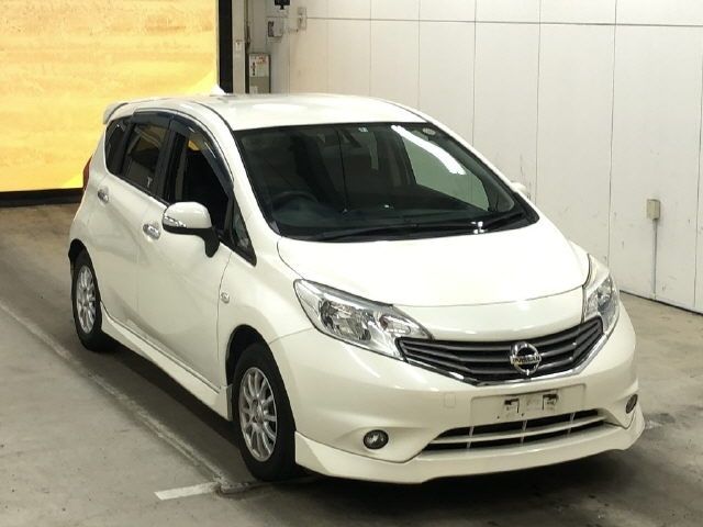 1008 Nissan Note E12 2012 г. (IAA Osaka)