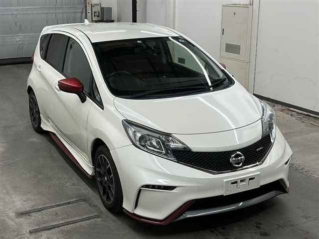 10139 Nissan Note E12 2015 г. (MIRIVE Saitama)