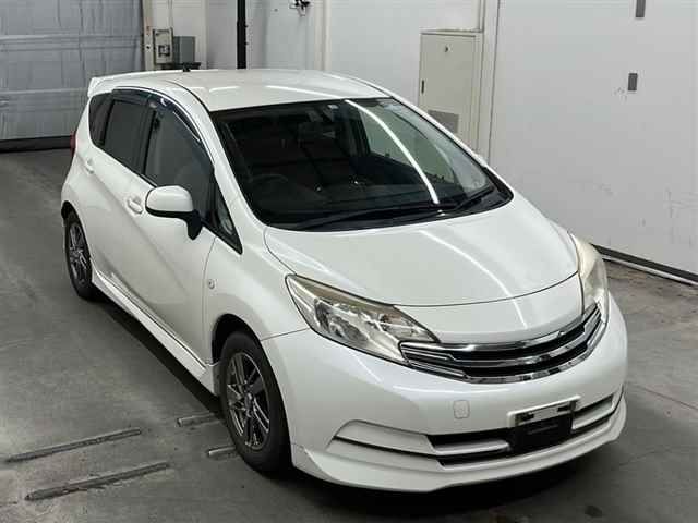 10209 Nissan Note E12 2013 г. (MIRIVE Saitama)