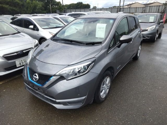 10210 Nissan Note HE12 2018 г. (LUM Tokyo Nyusatsu)