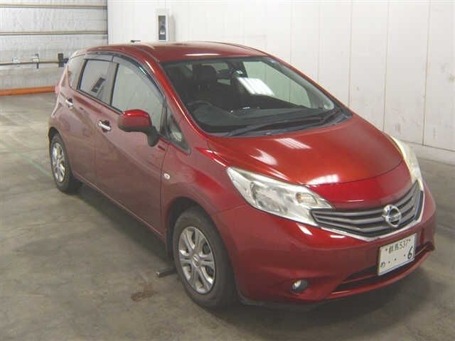 1042 Nissan Note E12 2013 г. (JU Gunma)