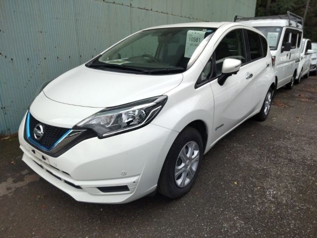 10581 Nissan Note HE12 2018 г. (LUM Tokyo Nyusatsu)