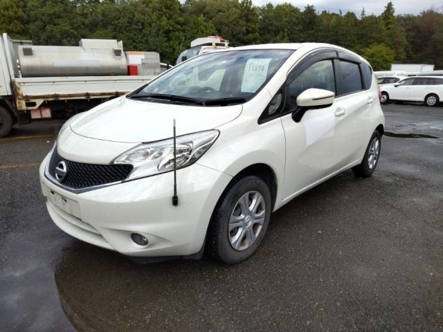 11574 Nissan Note E12 2016 г. (LUM Tokyo Nyusatsu)