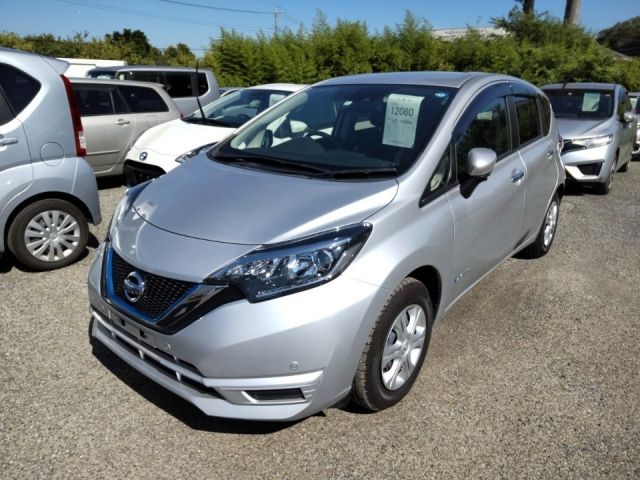 12060 Nissan Note HE12 2018 г. (LUM Tokyo Nyusatsu)