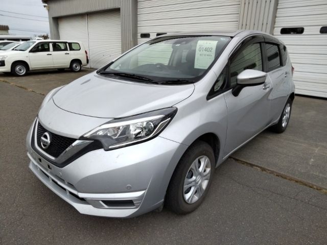 1402 Nissan Note NE12 2018 г. (LUM Hokkaido Nyusatsu)