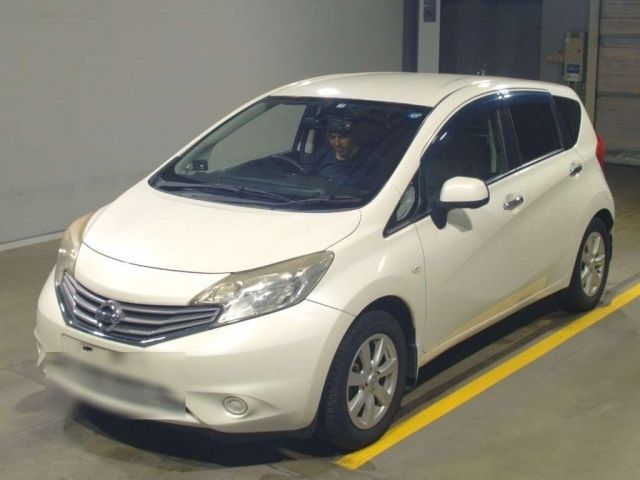 18026 Nissan Note E12 2013 г. (TAA Yokohama)