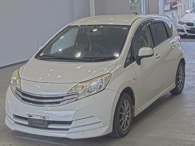 1805 Nissan Note E12 2013 г. (ARAI Oyama)