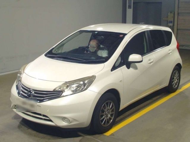 18054 Nissan Note E12 2013 г. (TAA Yokohama)