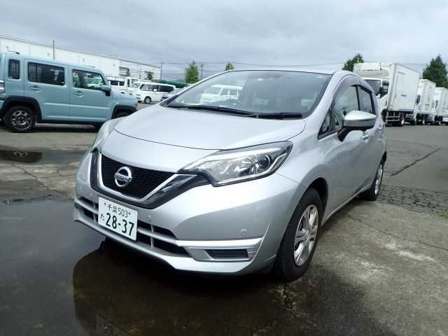 2 Nissan Note E12 2017 г. (ORIX Atsugi Nyusatsu)