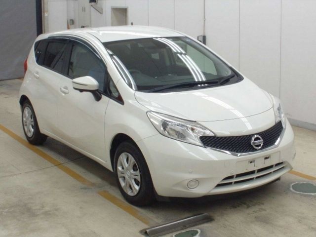 2001 Nissan Note E12 2016 г. (NAA Osaka)