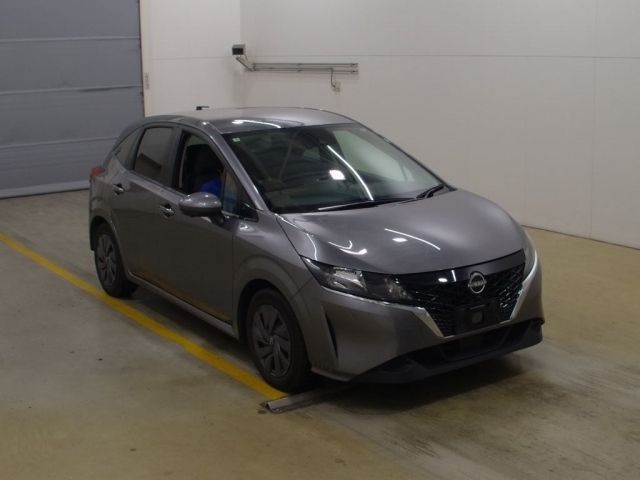 2025 Nissan Note SNE13 2021 г. (NAA Tokyo)