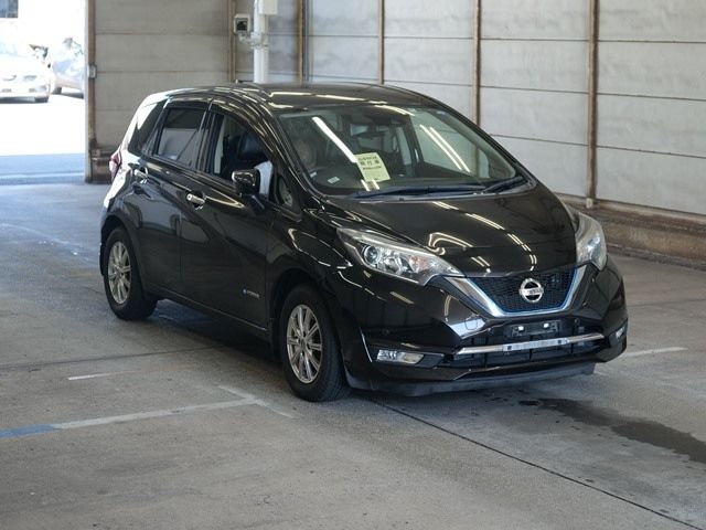 2483 Nissan Note SNE12 2018 г. (ARAI Bayside)