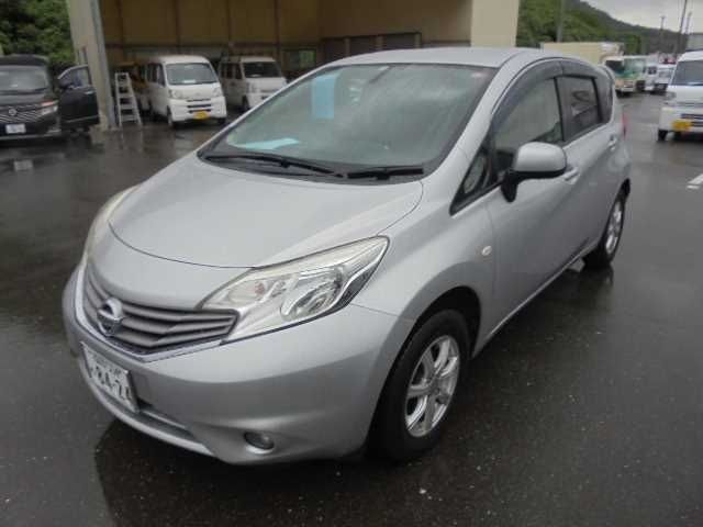 255 Nissan Note E12 2013 г. (ORIX Fukuoka Nyusatsu)