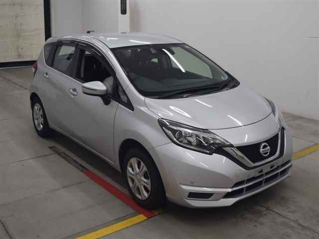 30090 Nissan Note E12 2018 г. (MIRIVE Osaka)