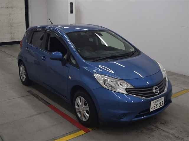 30266 Nissan Note E12 2014 г. (MIRIVE Osaka)