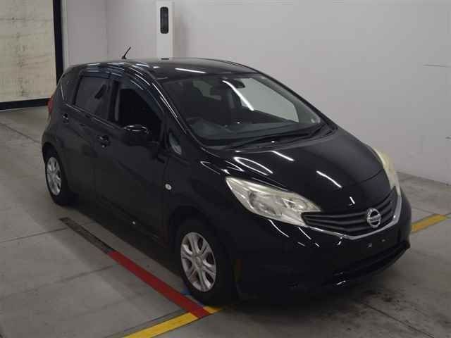 30329 Nissan Note E12 2014 г. (MIRIVE Osaka)