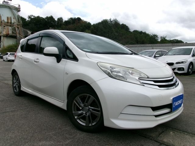 33513 Nissan Note E12 2013 г. (AUCNET)