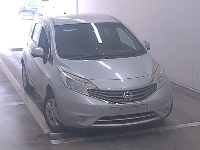 4086 Nissan Note E12 2013 г. (NAA Fukuoka)