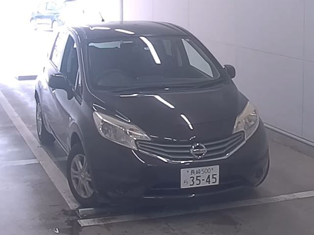 4092 Nissan Note E12 2013 г. (NAA Fukuoka)