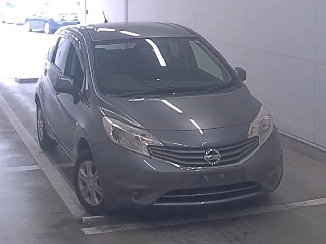 4122 Nissan Note E12 2012 г. (NAA Fukuoka)