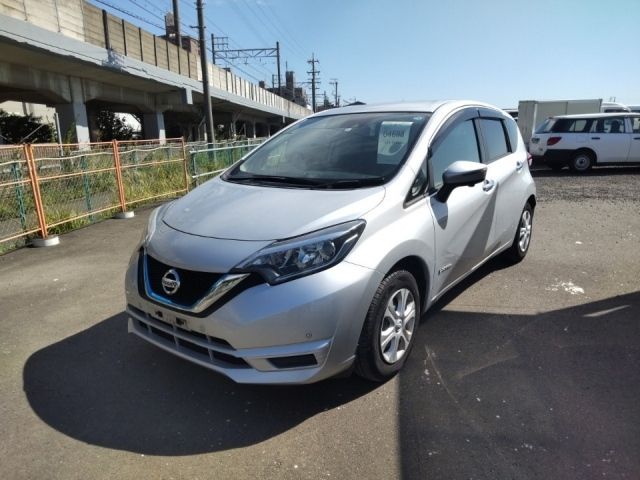 4698 Nissan Note HE12 2018 г. (LUM Nagoya Nyusatsu)