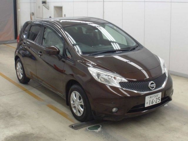 5049 Nissan Note E12 2015 г. (NAA Osaka)