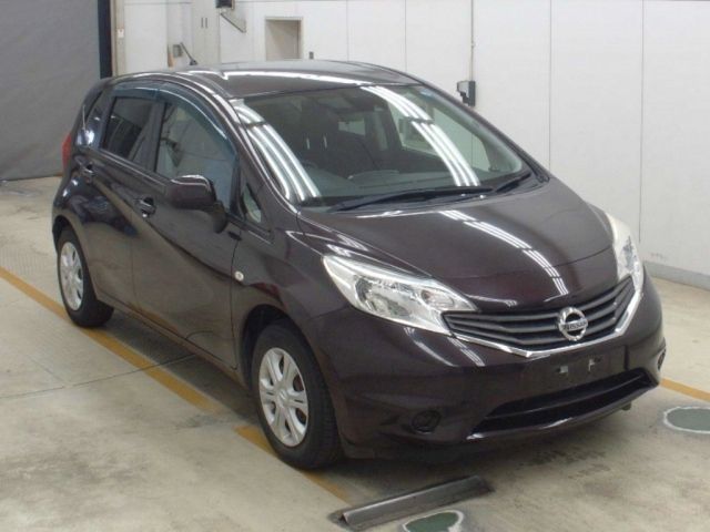 5057 Nissan Note E12 2014 г. (NAA Osaka)