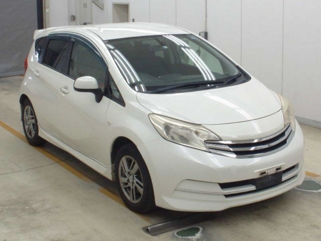 5070 Nissan Note E12 2012 г. (NAA Osaka)