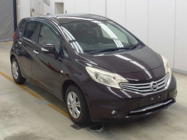 5076 Nissan Note E12 2014 г. (NAA Osaka)