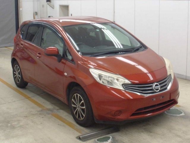 5112 Nissan Note E12 2012 г. (NAA Osaka)