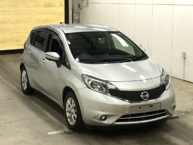 6028 Nissan Note E12 2015 г. (IAA Osaka)