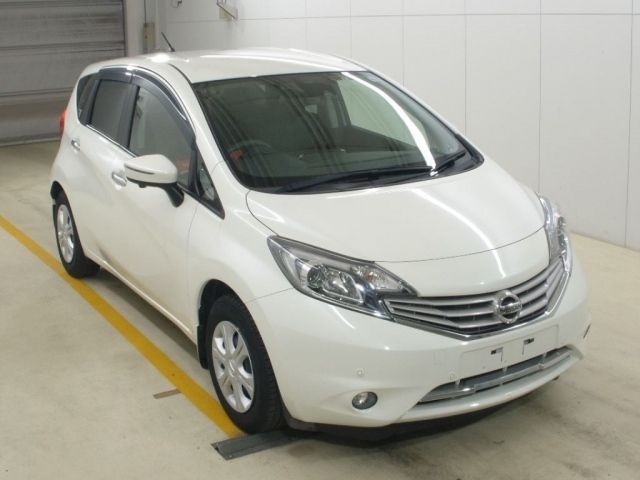 6568 Nissan Note E12 2016 г. (NAA Nagoya)