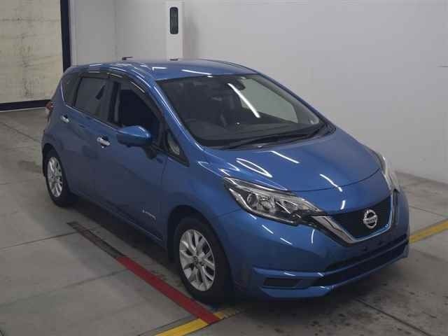 70010 Nissan Note HE12 2018 г. (MIRIVE Osaka)