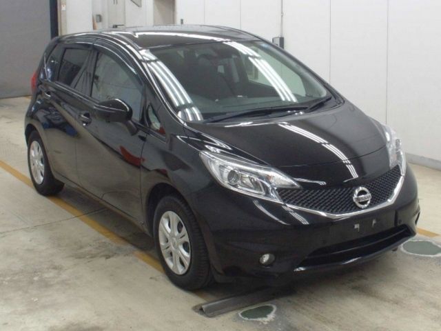 7017 Nissan Note E12 2015 г. (NAA Osaka)