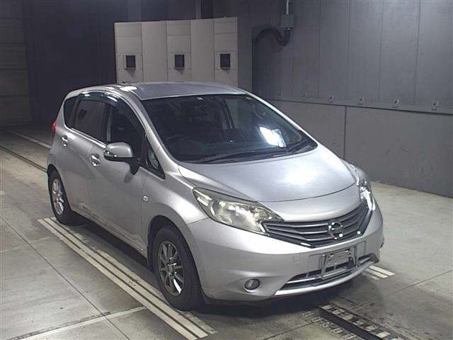 70218 Nissan Note E12 2012 г. (JU Gifu)