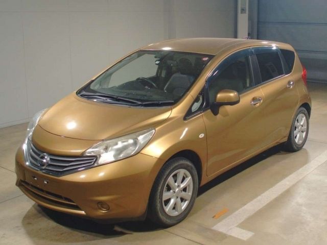 7059 Nissan Note E12 2013 г. (TAA Kinki)