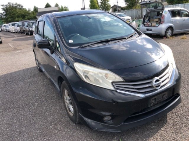 720 Nissan Note E12 2013 г. (ARAI Oyama)