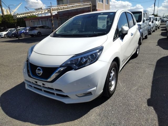 7335 Nissan Note HE12 2020 г. (LUM Kobe Nyusatsu)