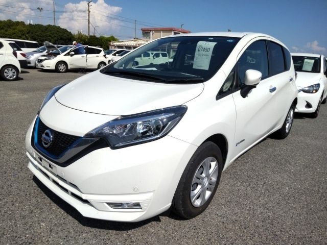 7450 Nissan Note HE12 2020 г. (LUM Kobe Nyusatsu)