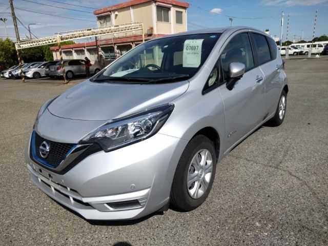 7697 Nissan Note HE12 2018 г. (LUM Kobe Nyusatsu)