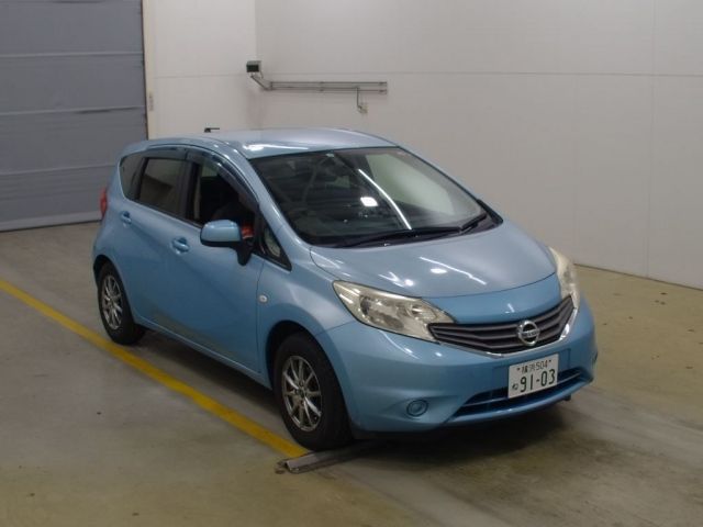 8552 Nissan Note E12 2013 г. (NAA Tokyo)