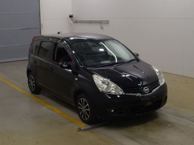 8557 Nissan Note E11 2011 г. (NAA Tokyo)