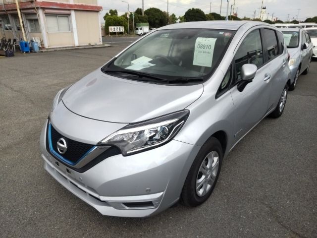 8910 Nissan Note HE12 2019 г. (LUM Kobe Nyusatsu)