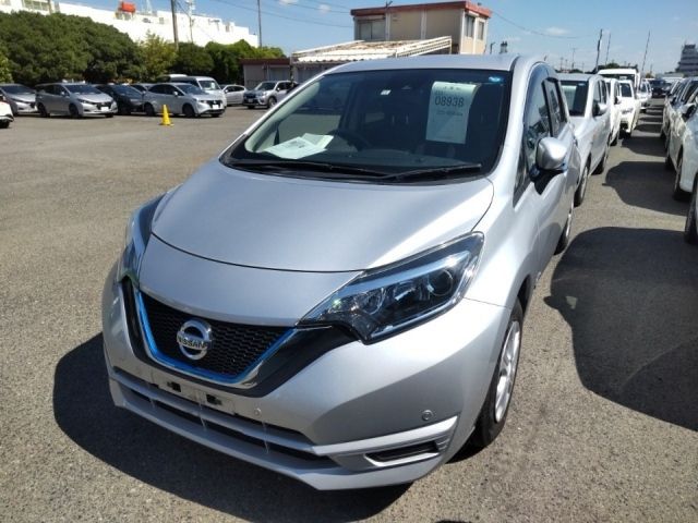 8938 Nissan Note HE12 2018 г. (LUM Kobe Nyusatsu)