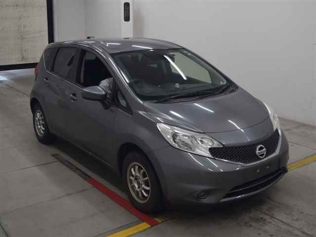 90282 Nissan Note NE12 2015 г. (MIRIVE Osaka)