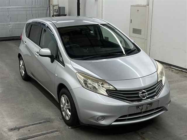 90526 Nissan Note E12 2012 г. (MIRIVE Saitama)