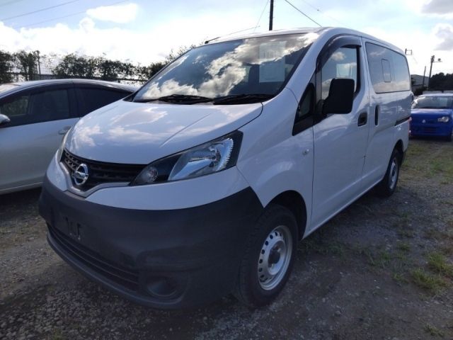 11412 Nissan Nv200 VM20 2016 г. (LUM Tokyo Nyusatsu)